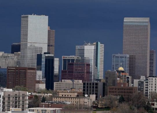 Two weather systems bring threat of flash flooding, drastic temperature changes across US !