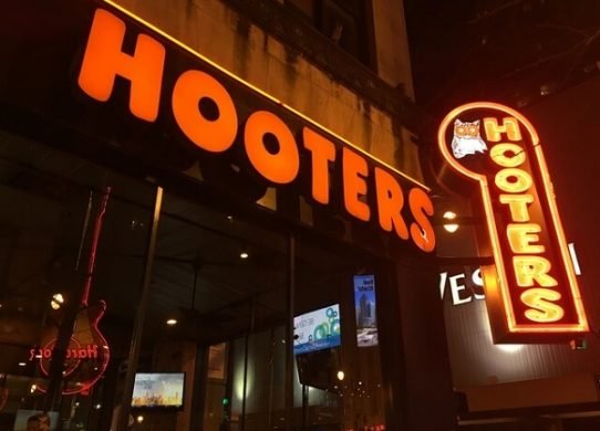 hooters menu prices